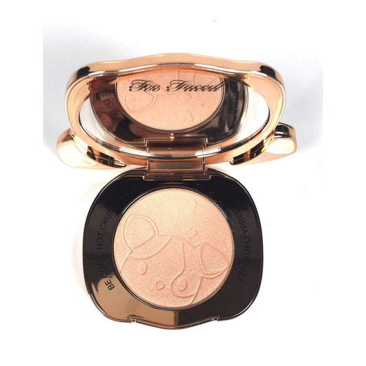 TOO FACED GLOVER PUPPY HIGHLIGHTER