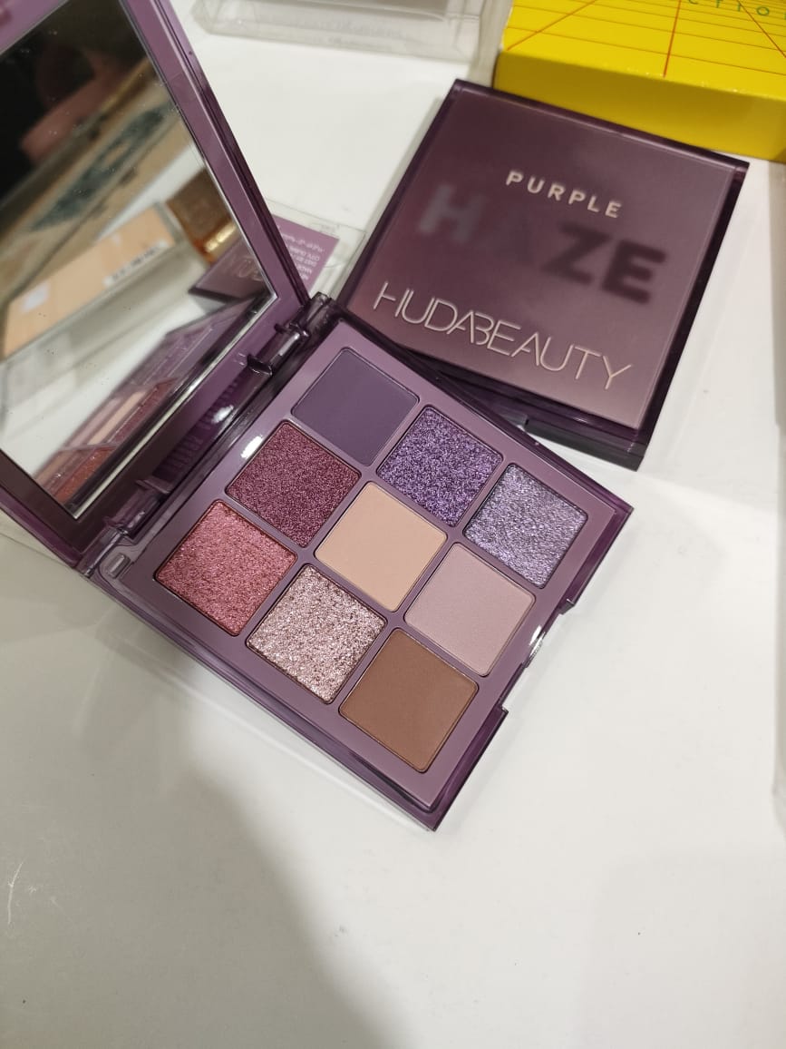 HUDA BEAUTY PURPLE HAZE