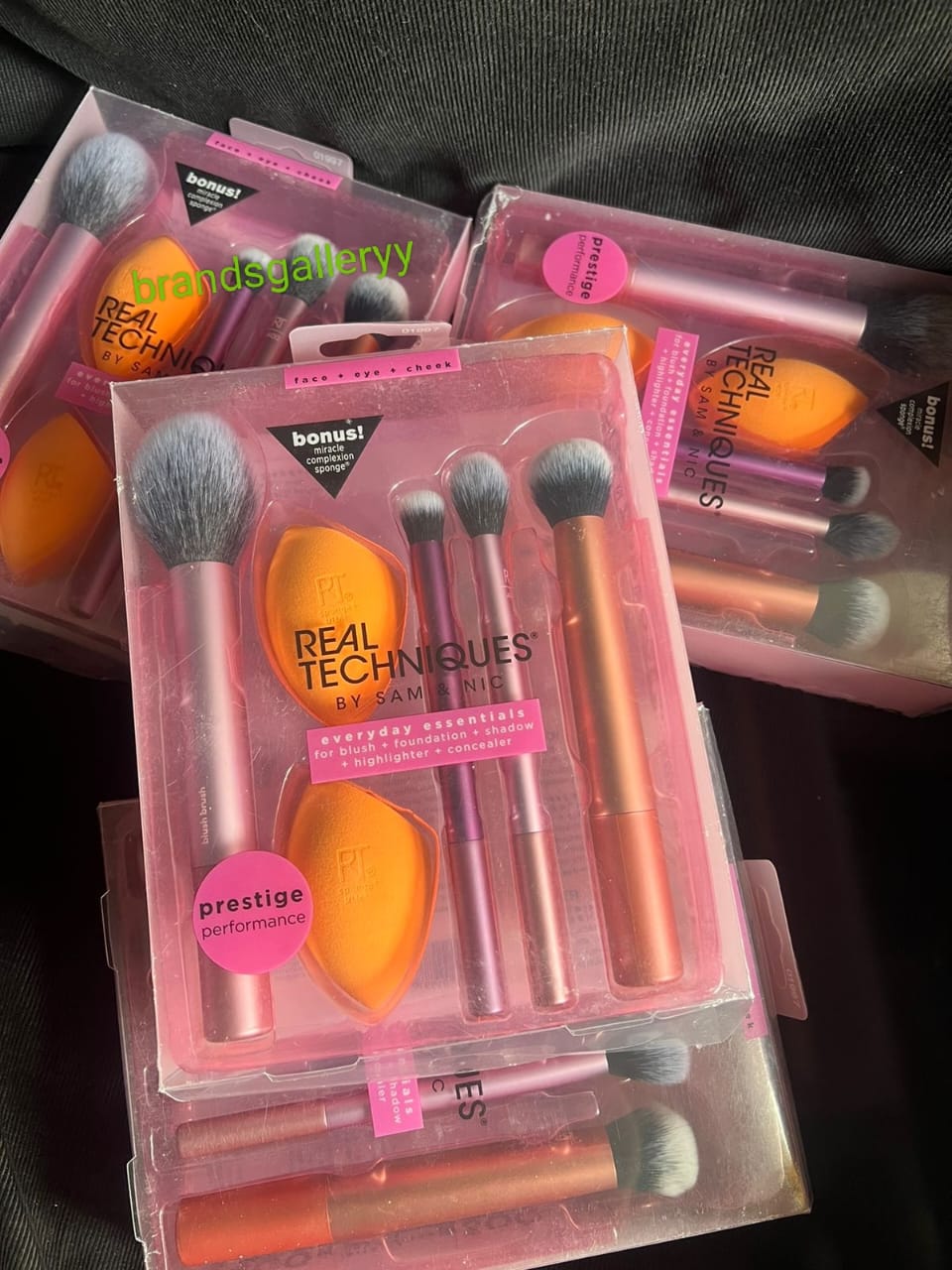 Real Techniques Everyday Essentials Brushes Set